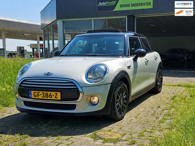 Photo 1 : Mini Cooper 2015 Essence