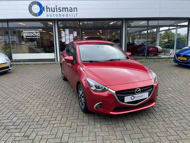 Photo 1 : Mazda 2 2017 Petrol