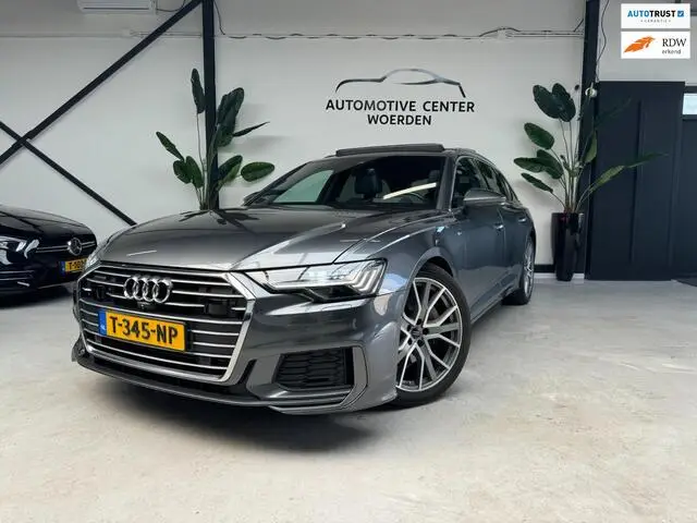 Photo 1 : Audi A6 2019 Hybride