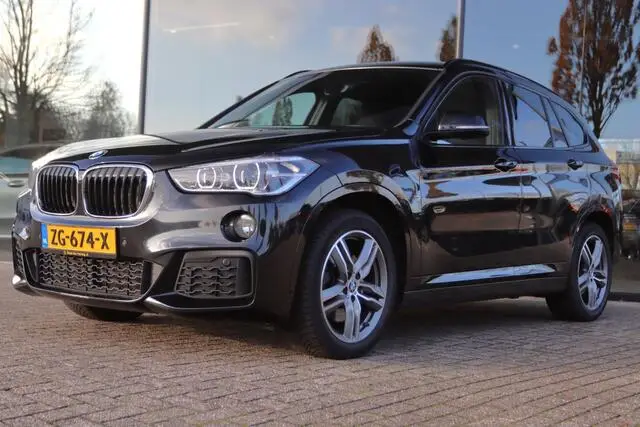 Photo 1 : Bmw X1 2016 Petrol