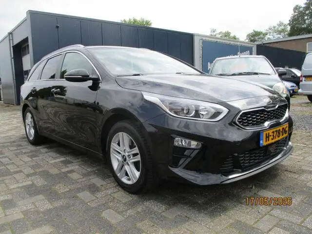 Photo 1 : Kia Ceed 2020 Essence