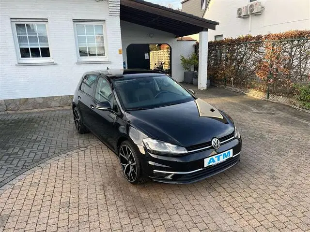 Photo 1 : Volkswagen Golf 2018 Diesel