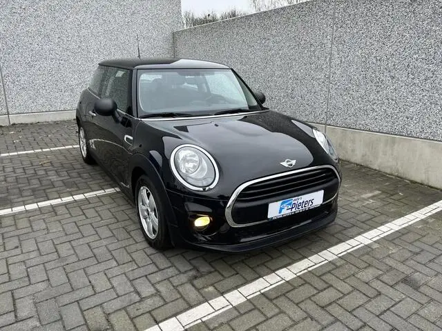 Photo 1 : Mini One 2018 Petrol