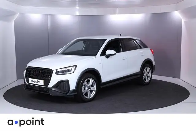 Photo 1 : Audi Q2 2023 Petrol