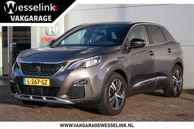 Photo 1 : Peugeot 3008 2020 Essence