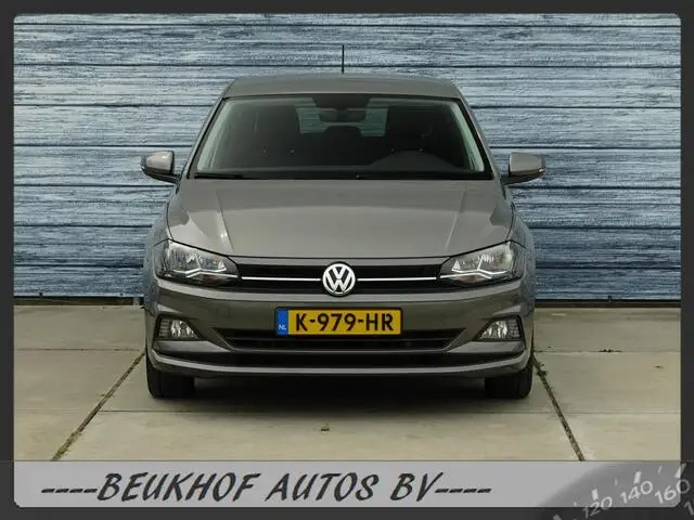 Photo 1 : Volkswagen Polo 2021 Essence