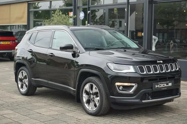 Photo 1 : Jeep Compass 2018 Petrol