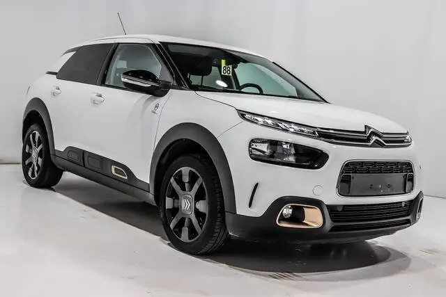 Photo 1 : Citroen C4 2019 Essence