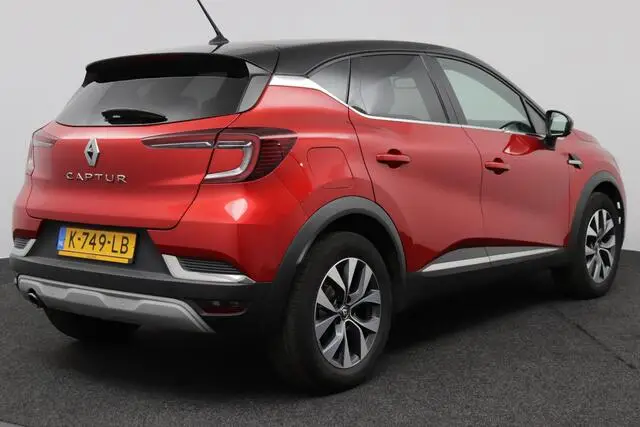 Photo 1 : Renault Captur 2021 Petrol