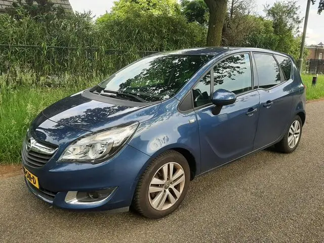 Photo 1 : Opel Meriva 2015 Petrol