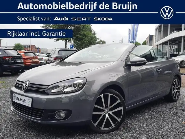 Photo 1 : Volkswagen Golf 2015 Petrol