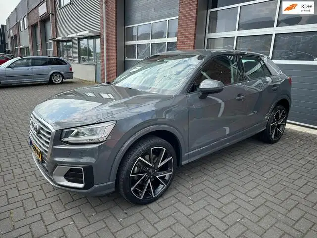 Photo 1 : Audi Q2 2017 Essence