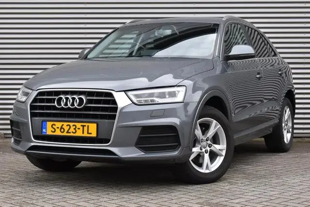 Photo 1 : Audi Q3 2015 Essence