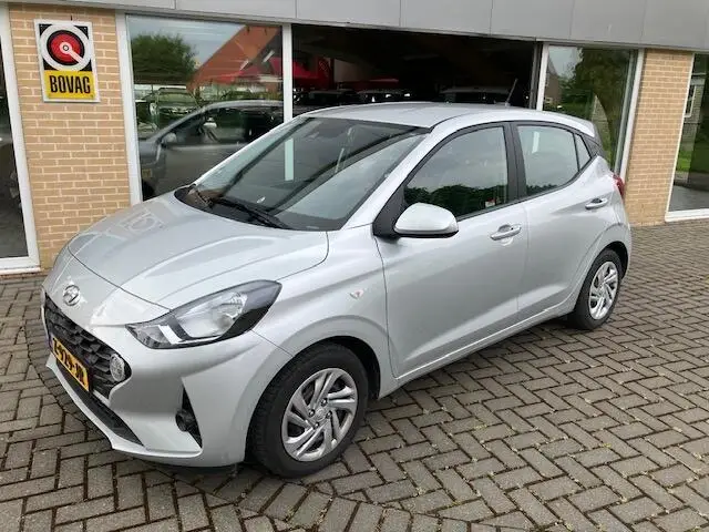 Photo 1 : Hyundai I10 2022 Essence