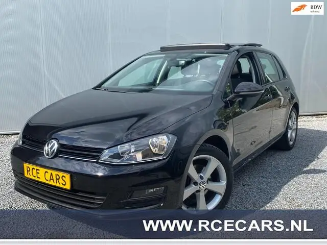 Photo 1 : Volkswagen Golf 2015 Petrol