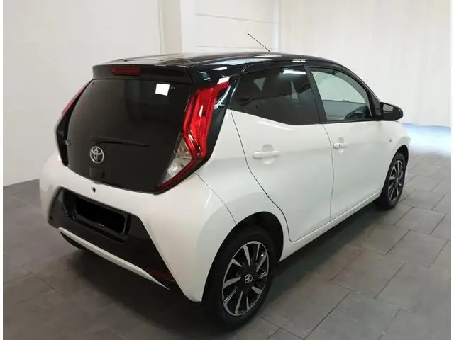 Photo 1 : Toyota Aygo 2021 Essence