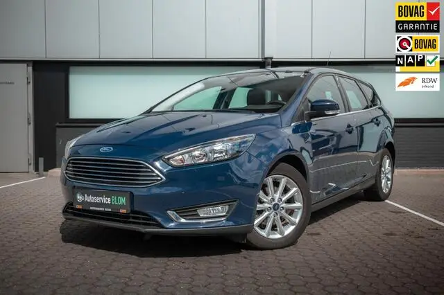 Photo 1 : Ford Focus 2017 Petrol