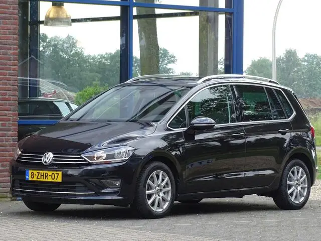 Photo 1 : Volkswagen Golf 2015 Essence