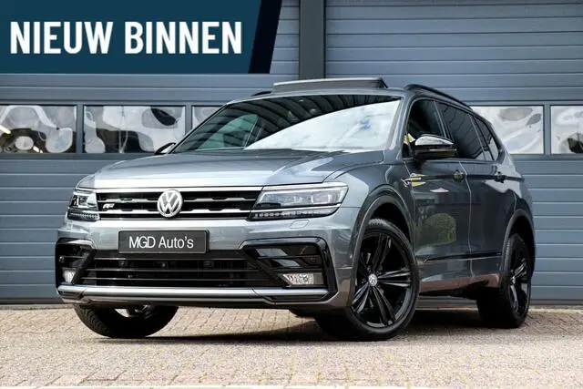 Photo 1 : Volkswagen Tiguan 2020 Essence