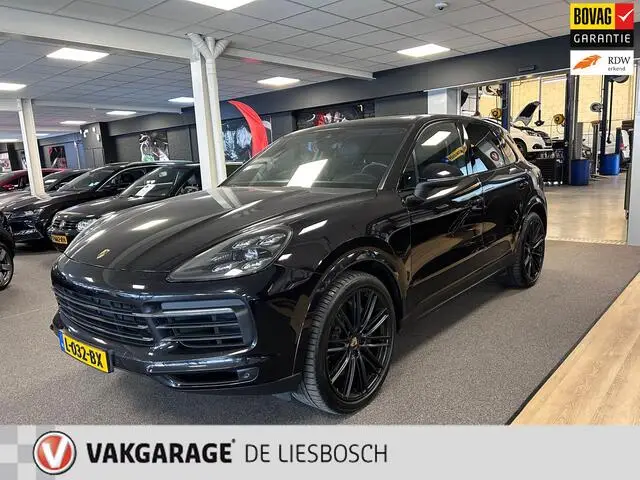 Photo 1 : Porsche Cayenne 2020 Petrol