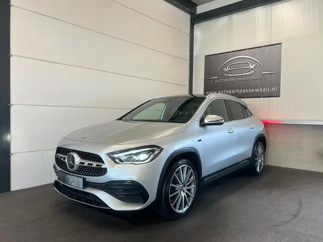 Photo 1 : Mercedes-benz Classe Gla 2021 Hybride