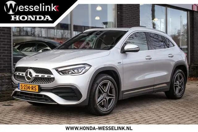 Photo 1 : Mercedes-benz Classe Gla 2021 Hybrid