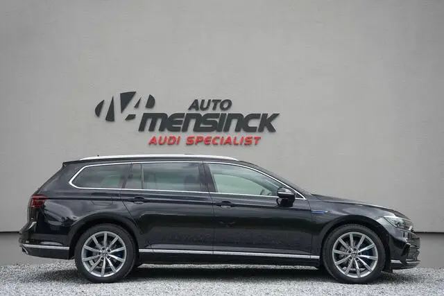 Photo 1 : Volkswagen Passat 2021 Hybrid