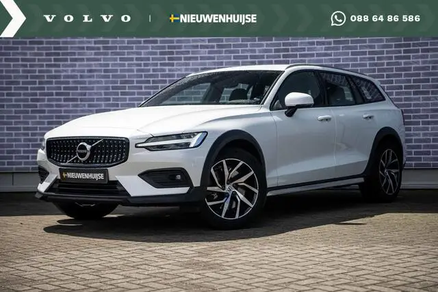 Photo 1 : Volvo V60 2021 Essence