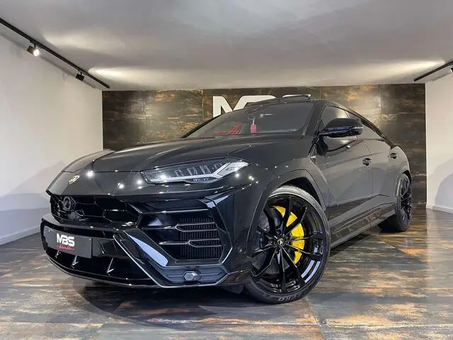 Photo 1 : Lamborghini Urus 2020 Petrol