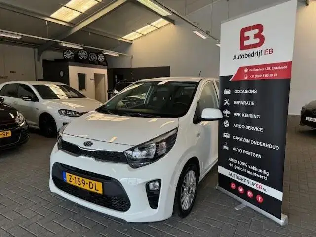 Photo 1 : Kia Picanto 2017 Petrol