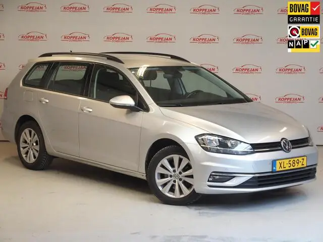 Photo 1 : Volkswagen Golf 2019 Essence