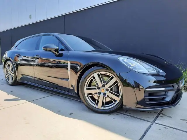 Photo 1 : Porsche Panamera 2023 Not specified