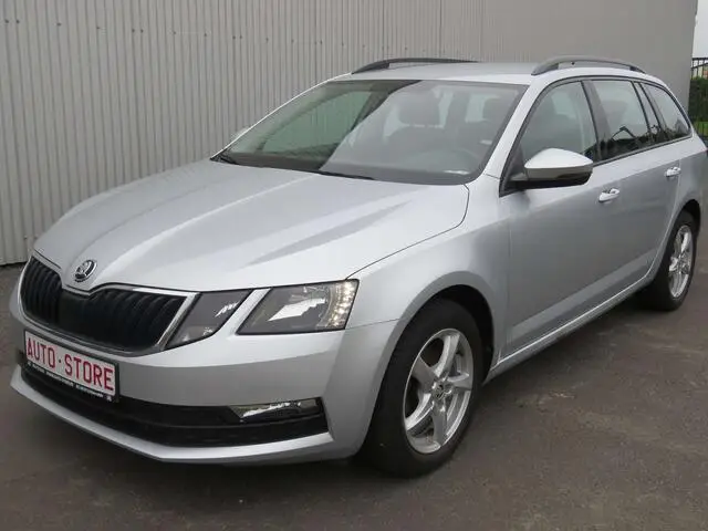 Photo 1 : Skoda Octavia 2019 Essence