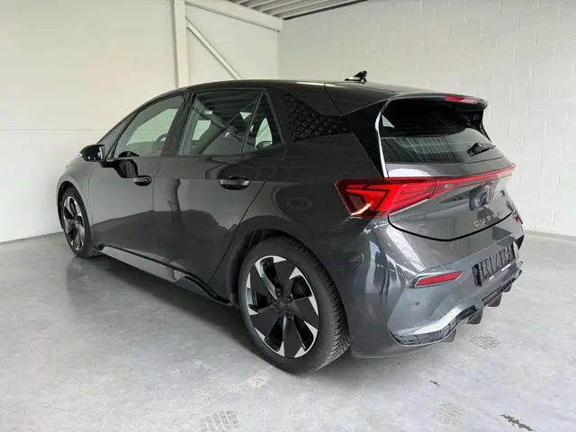 Photo 1 : Cupra Born 2023 Electric