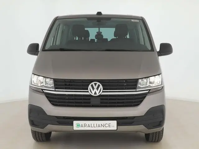 Photo 1 : Volkswagen Multivan 2022 Non renseigné