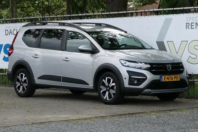 Photo 1 : Dacia Jogger 2022 Essence