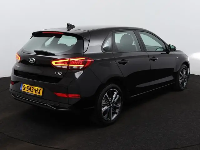 Photo 1 : Hyundai I30 2022 Hybrid