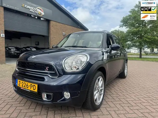 Photo 1 : Mini Countryman 2015 Essence