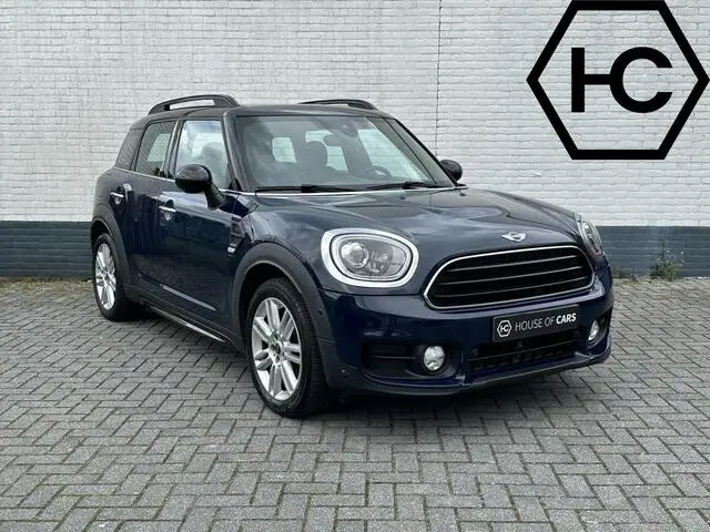 Photo 1 : Mini Countryman 2018 Essence