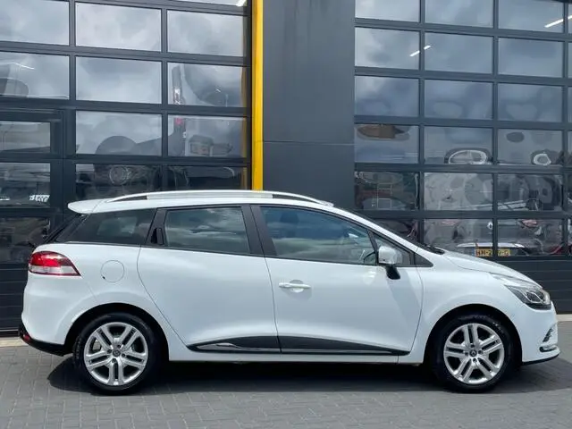 Photo 1 : Renault Clio 2020 Essence