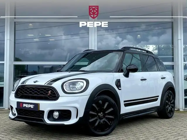 Photo 1 : Mini Countryman 2018 Essence