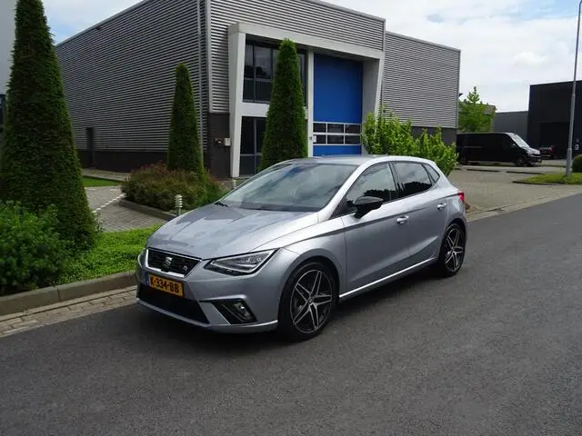 Photo 1 : Seat Ibiza 2019 Petrol