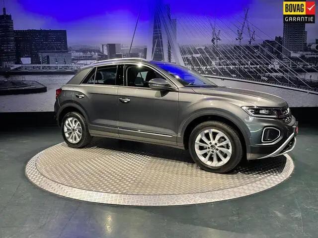 Photo 1 : Volkswagen T-roc 2022 Petrol