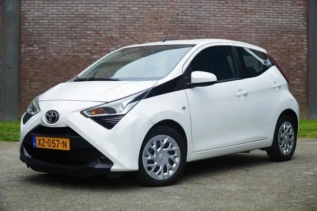 Photo 1 : Toyota Aygo 2019 Essence