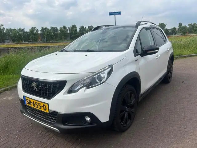 Photo 1 : Peugeot 2008 2018 Petrol