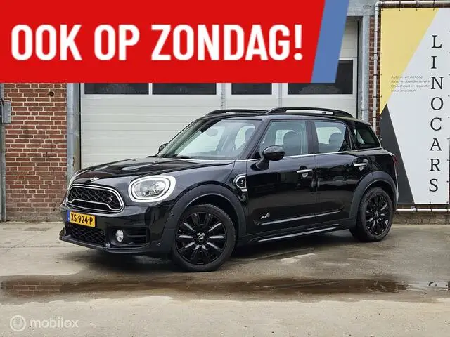 Photo 1 : Mini Countryman 2018 Essence