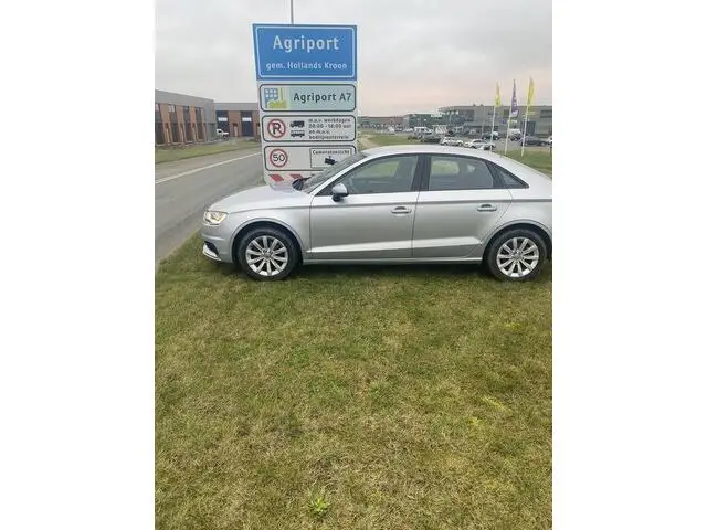 Photo 1 : Audi A3 2015 Diesel