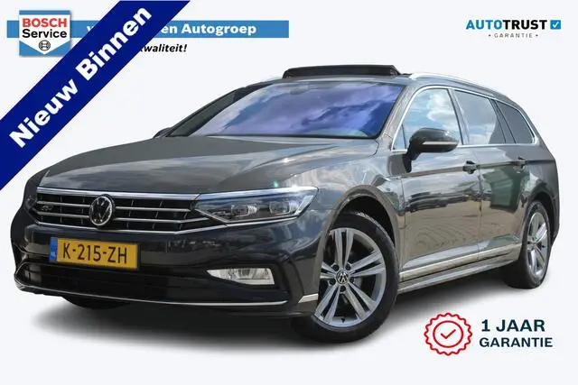 Photo 1 : Volkswagen Passat 2021 Petrol