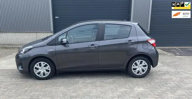 Photo 1 : Toyota Yaris 2019 Hybrid