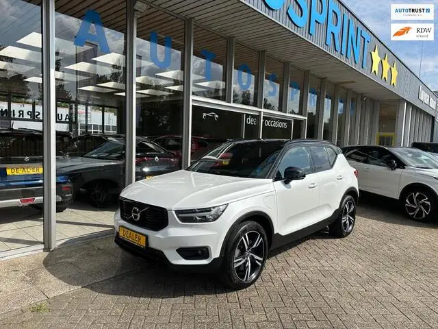 Photo 1 : Volvo Xc40 2021 Hybride